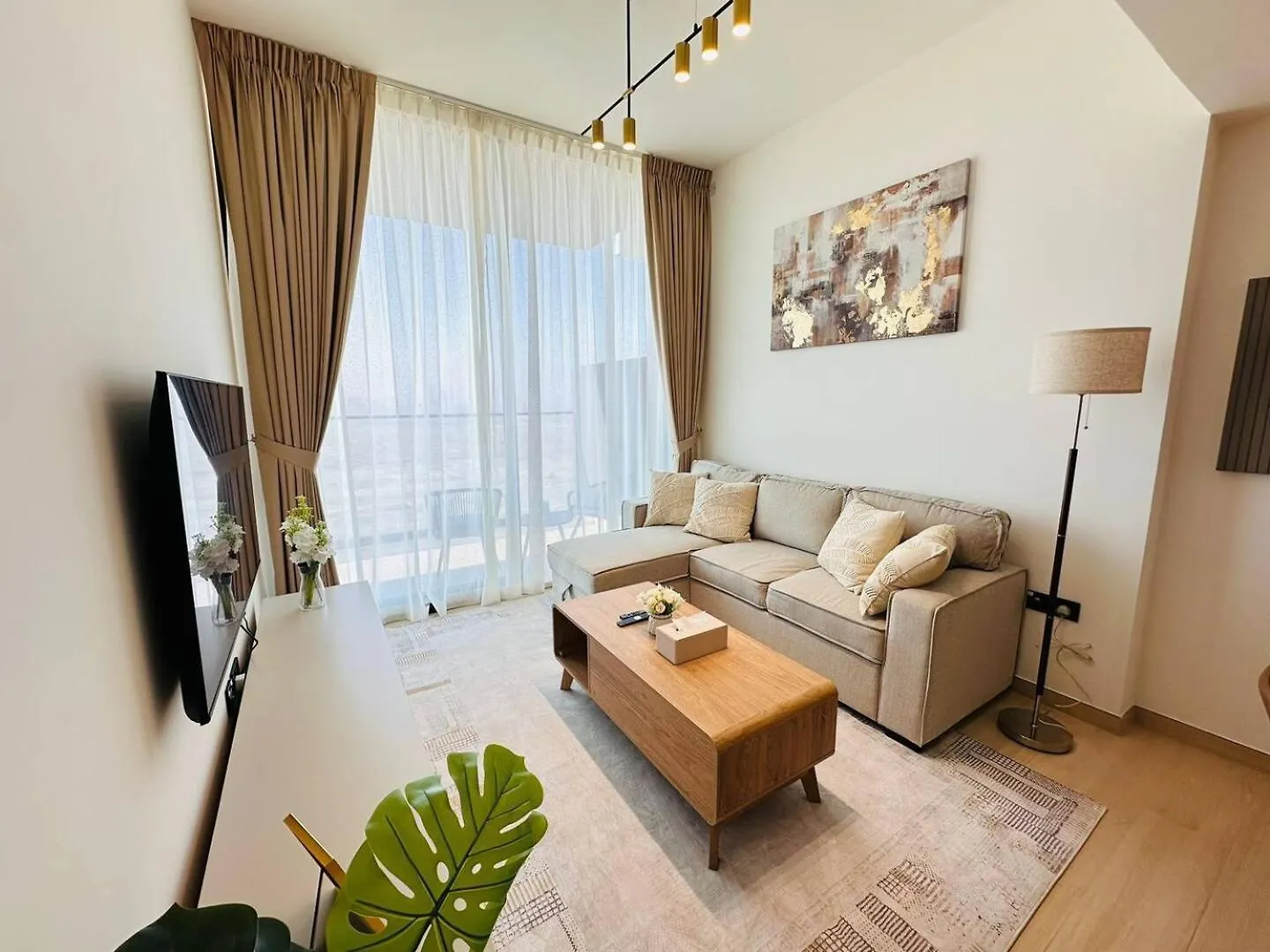 Stunning Brand New 1 Bedroom Apartment Dubai