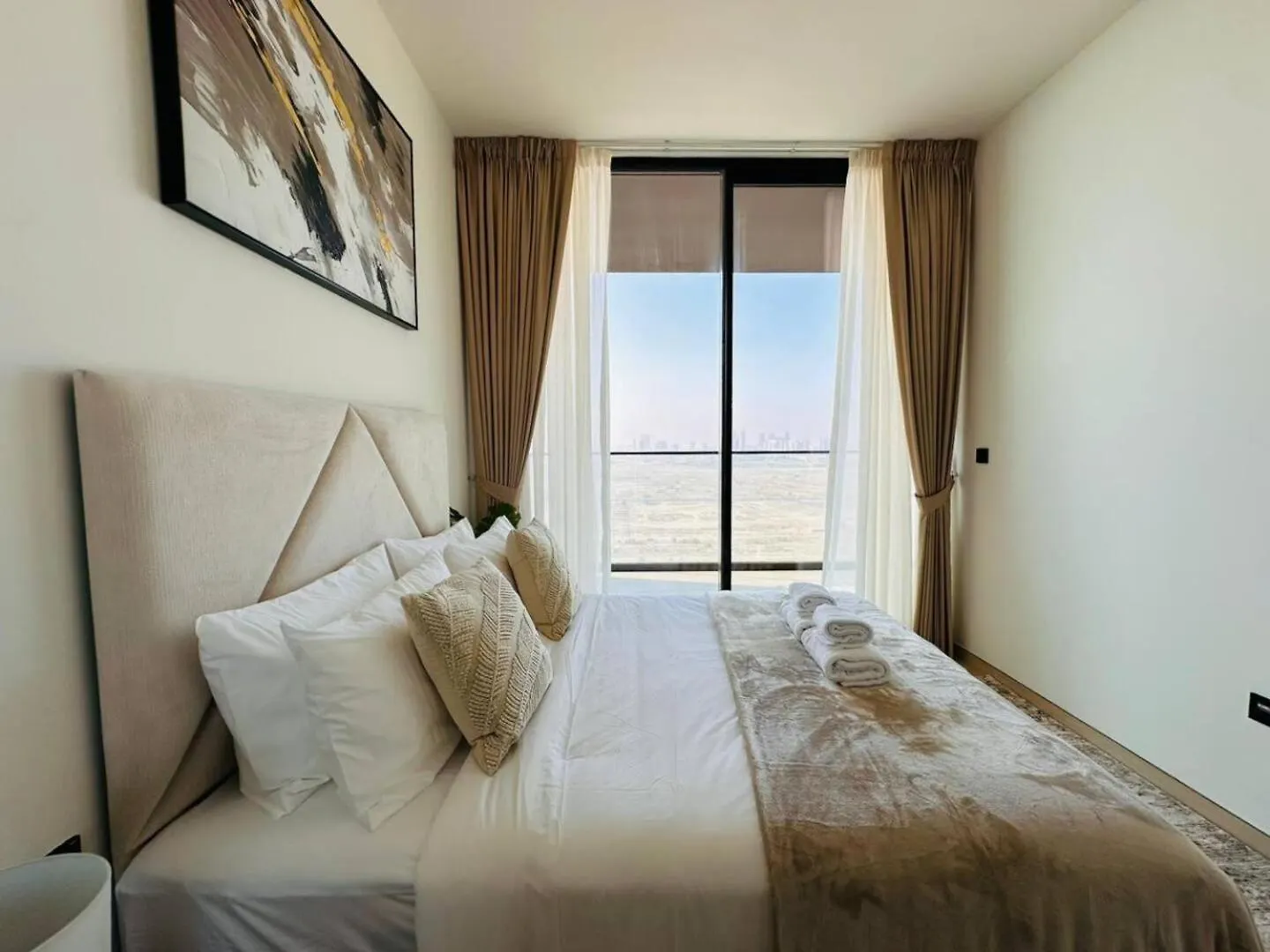 Stunning Brand New 1 Bedroom Apartment Dubai