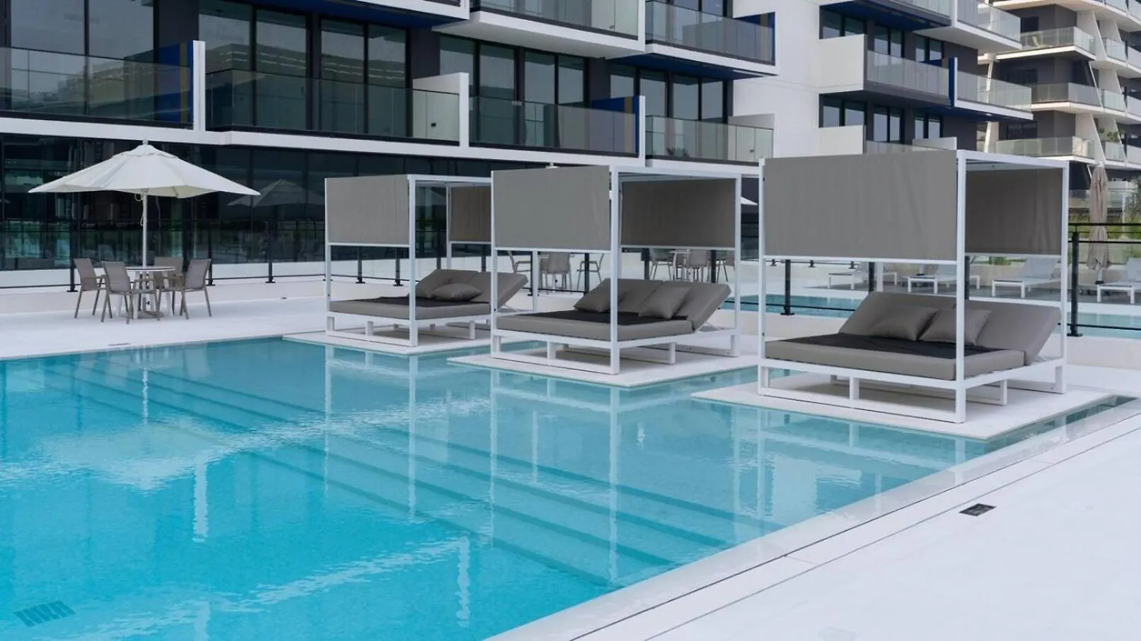 Stunning Brand New 1 Bedroom Apartment Dubai