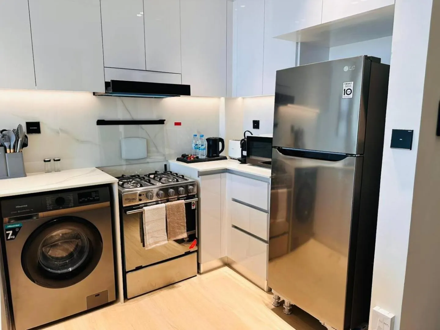 Stunning Brand New 1 Bedroom Apartment Dubai