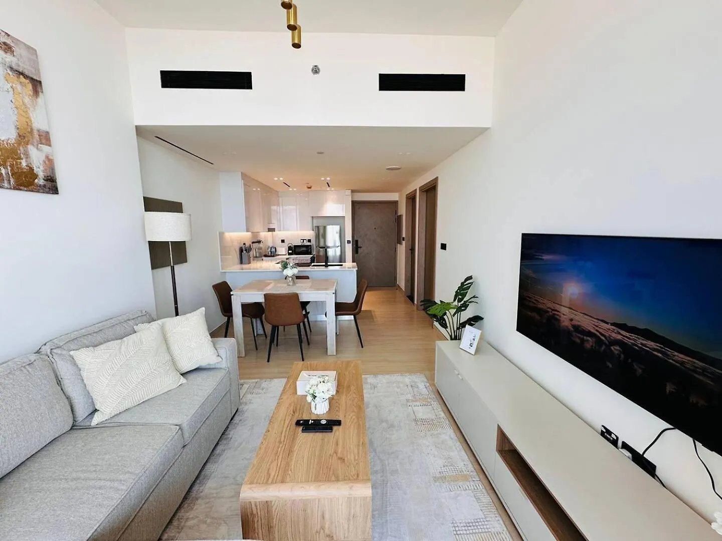 Stunning Brand New 1 Bedroom Apartment Dubai